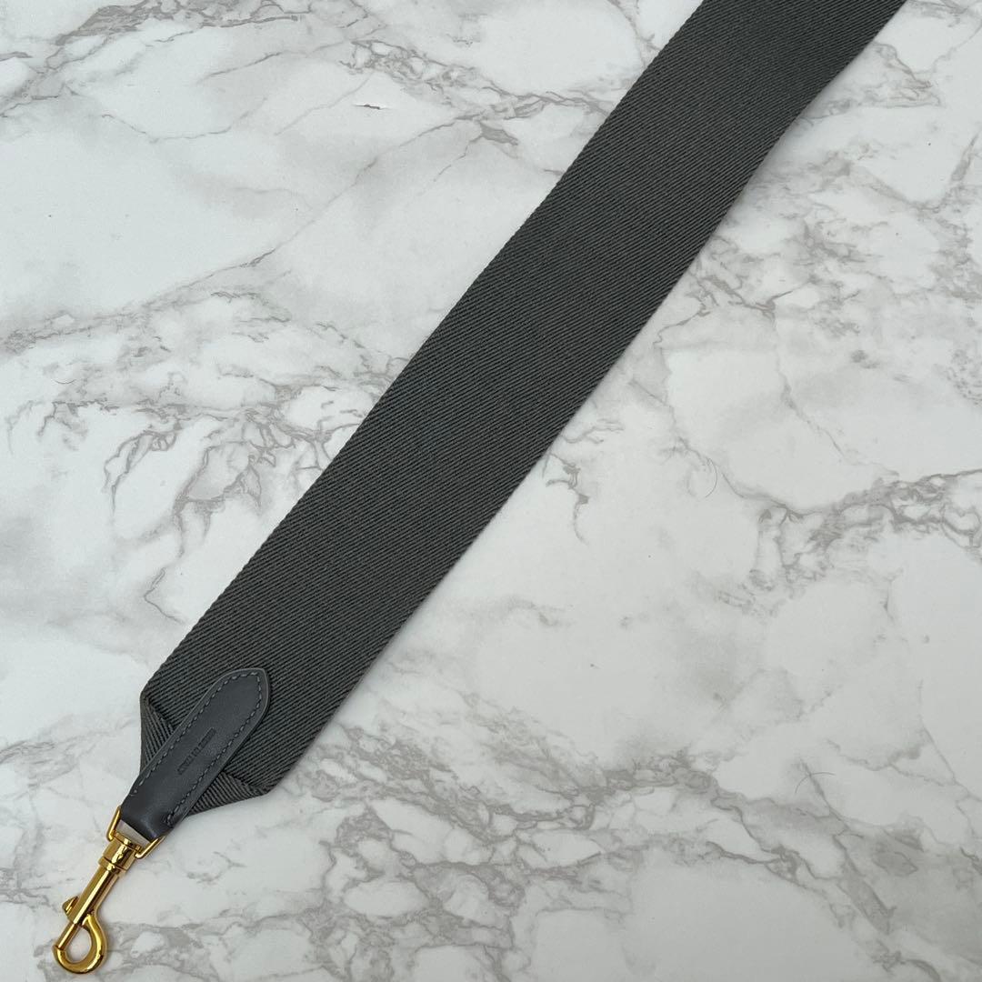 セリーヌ ジャカード ショートストラップ 現行品 グレー / ホワイト