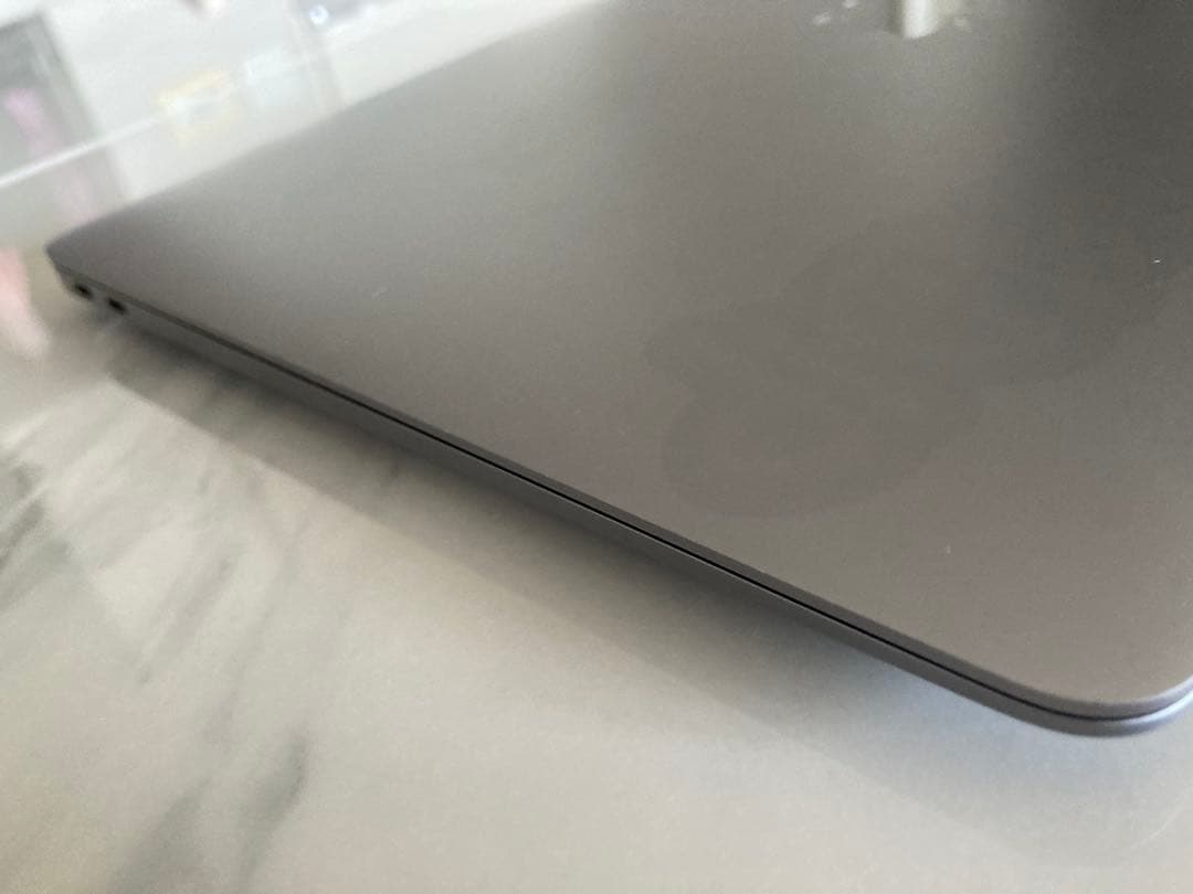 【中古】MacBook Air 13inch スペースグレイ