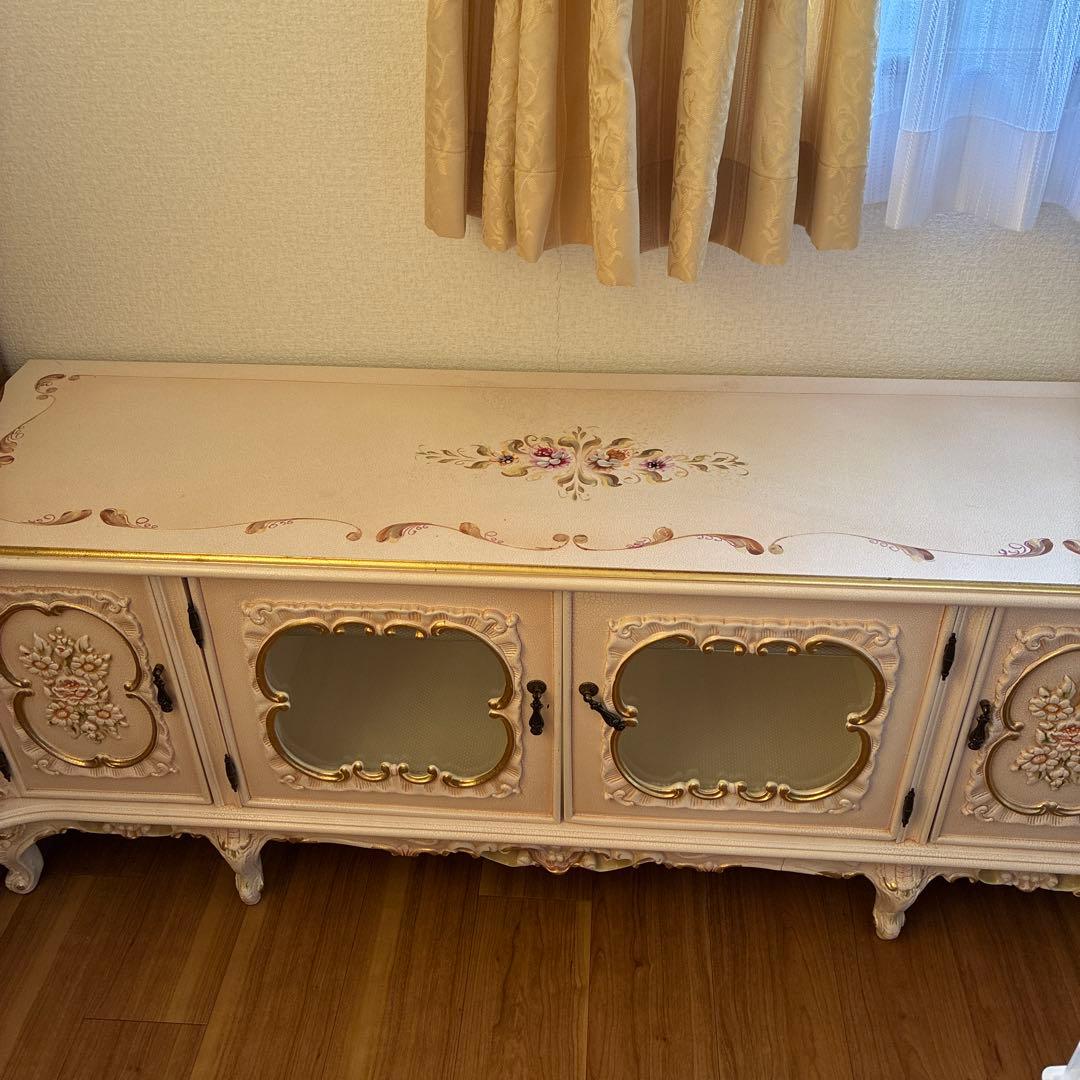 テレビボード　サイドボード　ロココ調