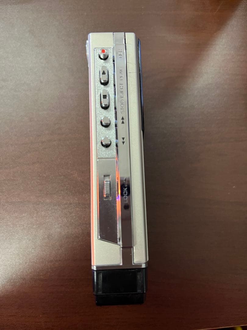 ポータブルプレーヤー SONY WM-F202