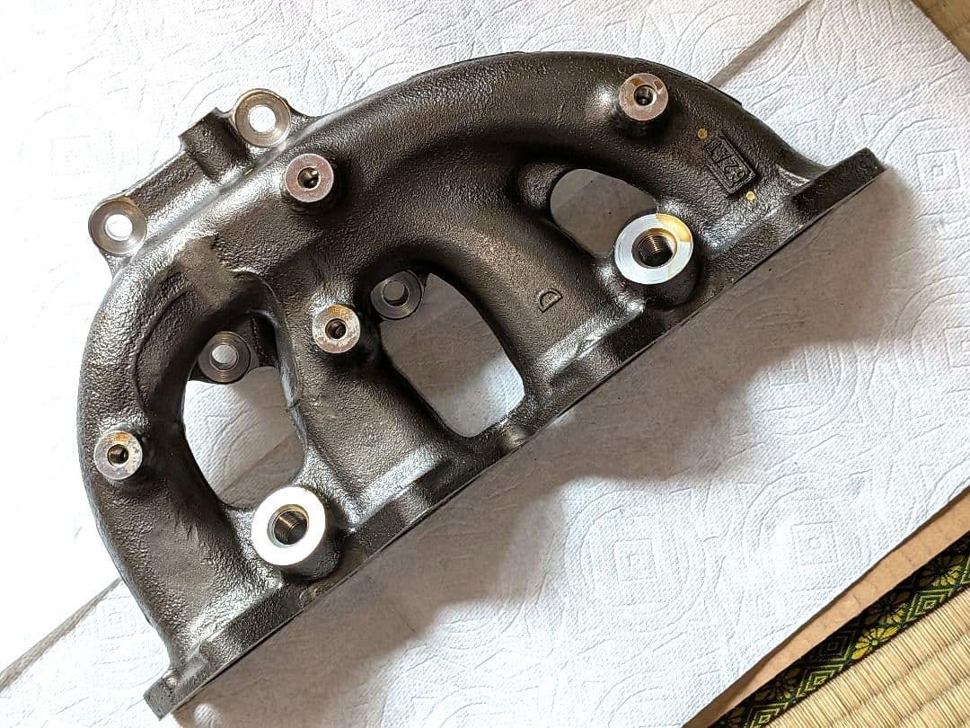 新品！ 半額以下！ランサーエボリューション8 エキゾーストマニホールド 純正品