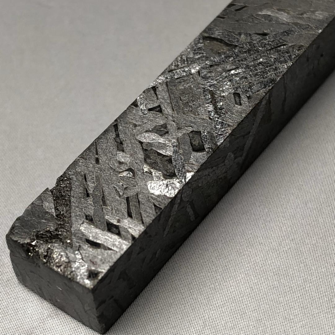 アルタイ隕石　 鉄隕石　メテオライト鉄隕石　原石 　重さ約45ｇ