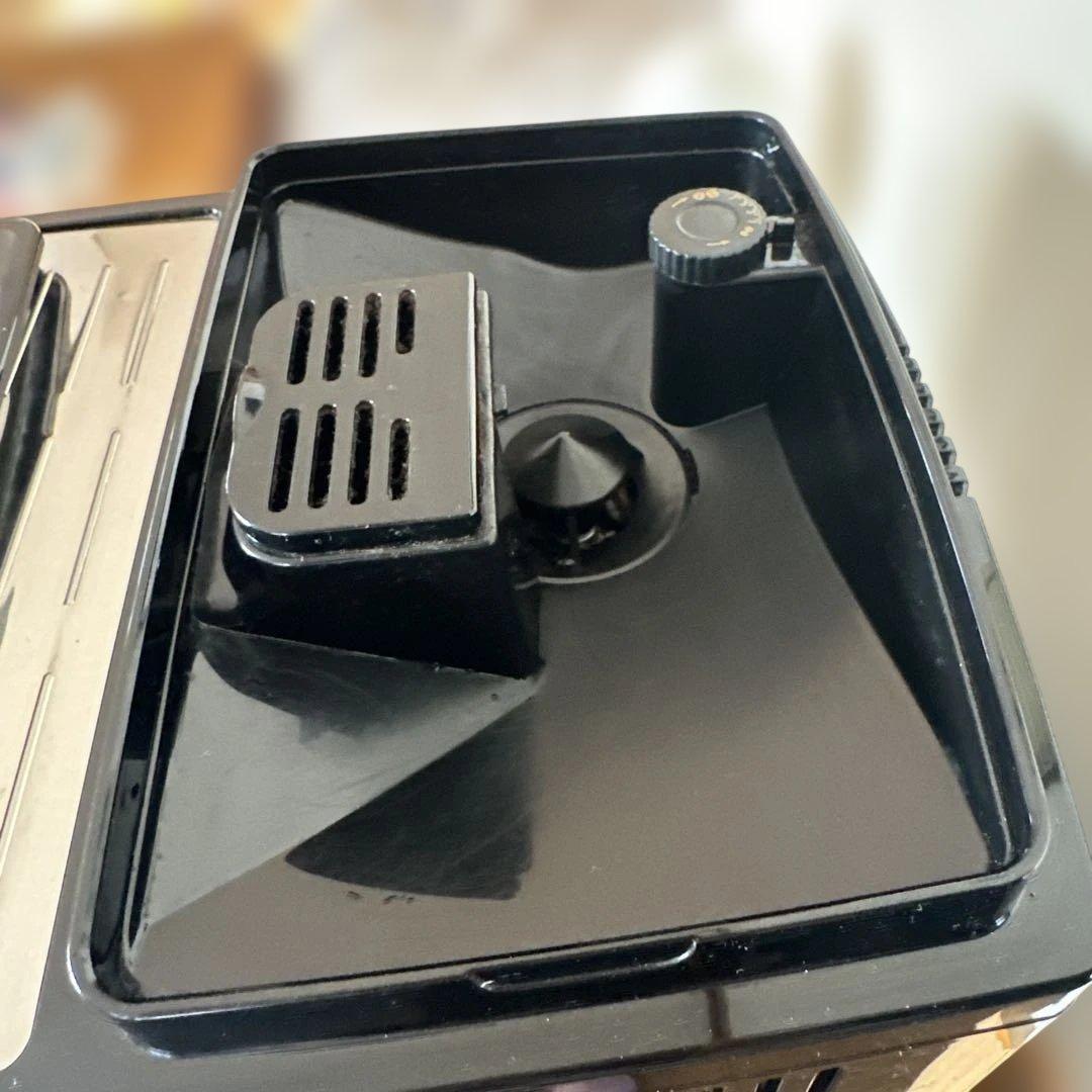 【ジャンク品】DeLonghi ECAM23120 マグフィニカs