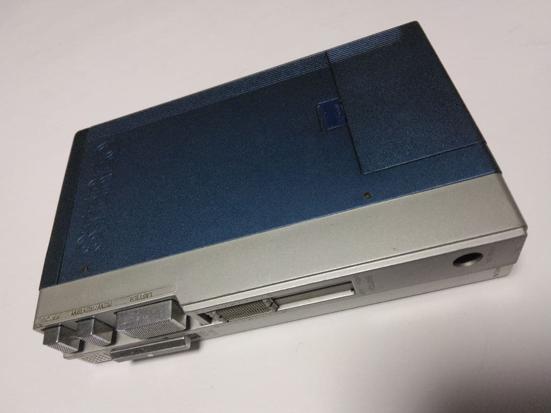 SONY ウオークマン　初代モデル