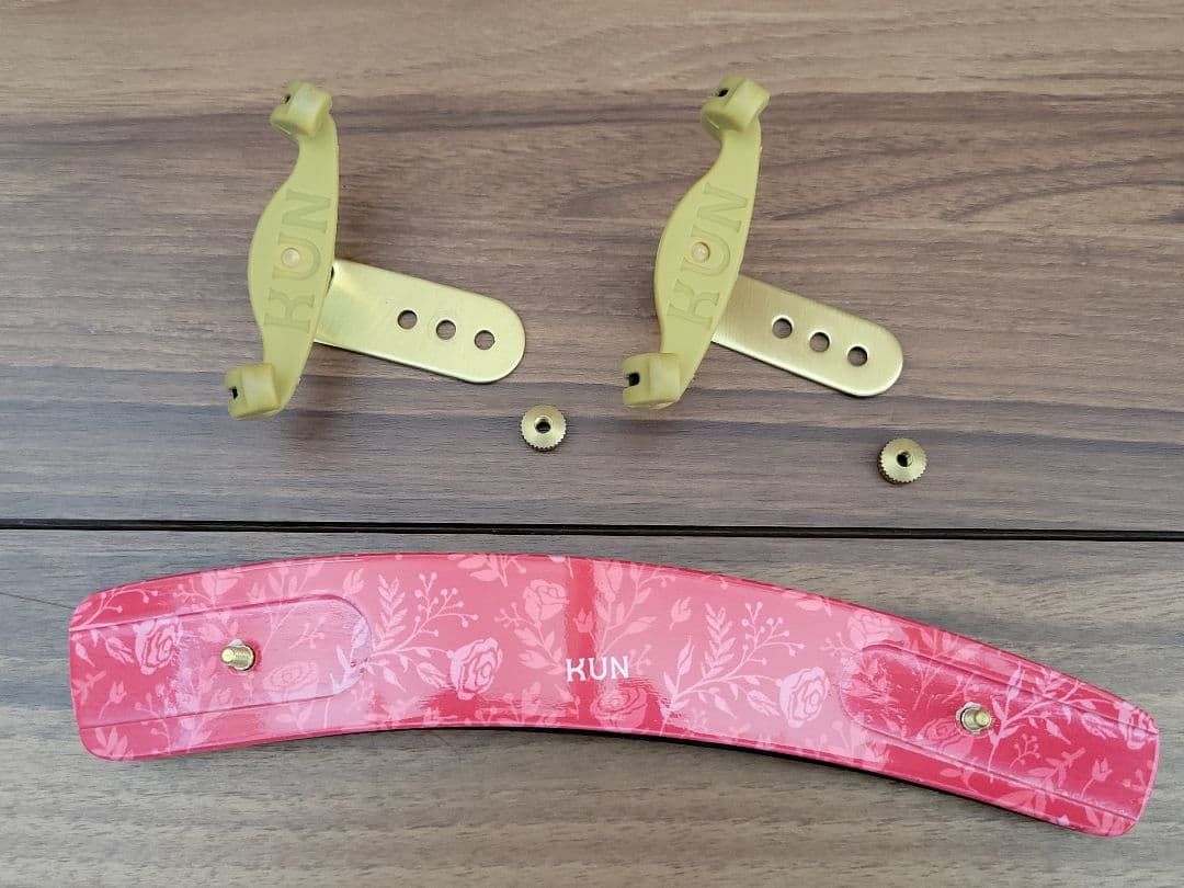 [試着のみ] KUN Bravo 限定品 ピンクのバラ柄 バイオリン肩当 4/4