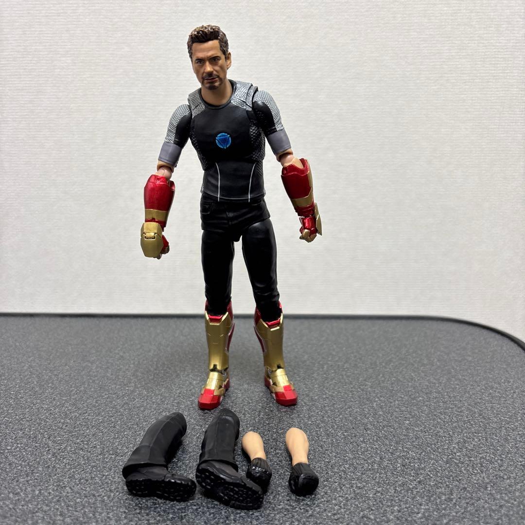 アイアンマン　トニー　スターク　フィギュア