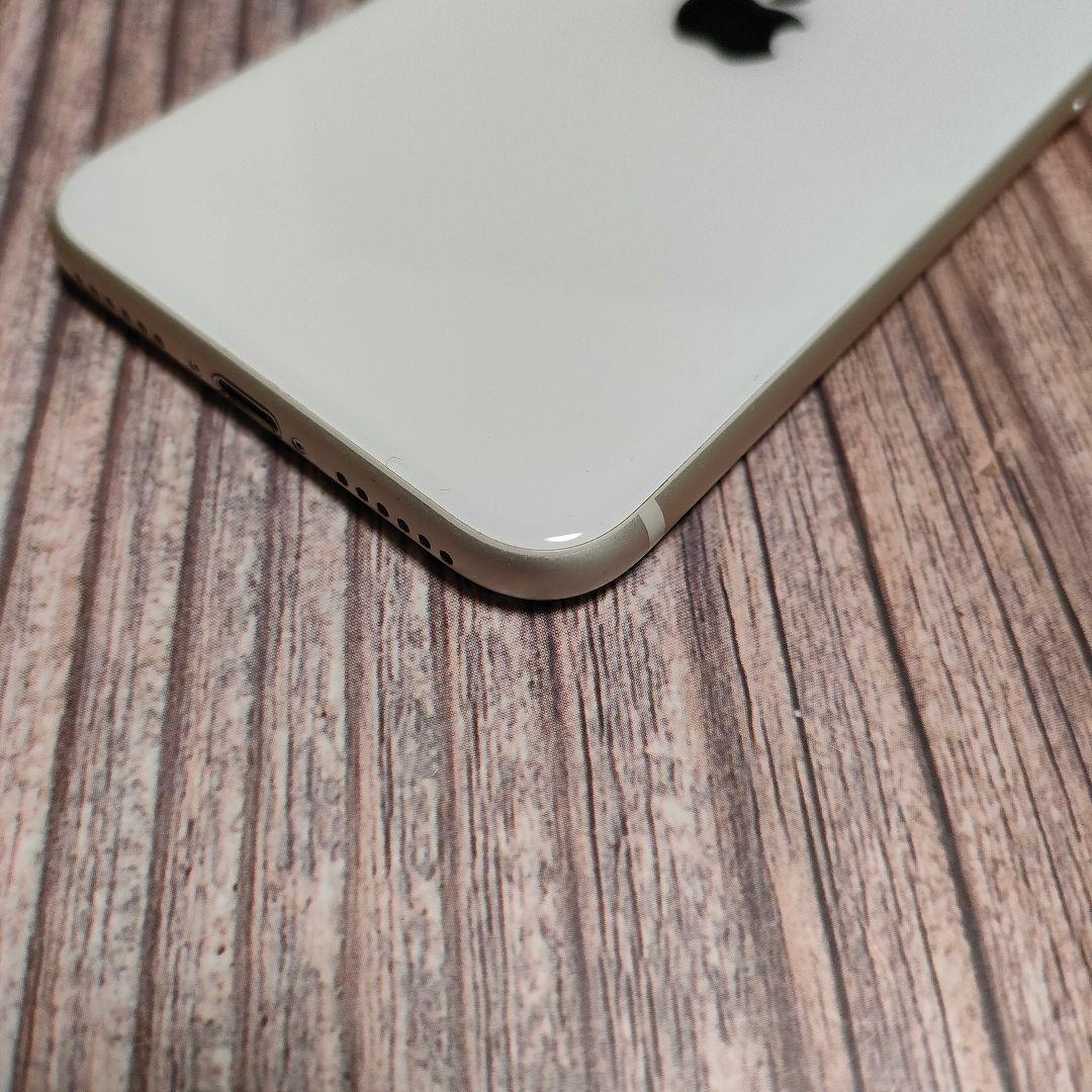 iPhone SE 第3世代 SIMフリー スターライト 64GB 美品