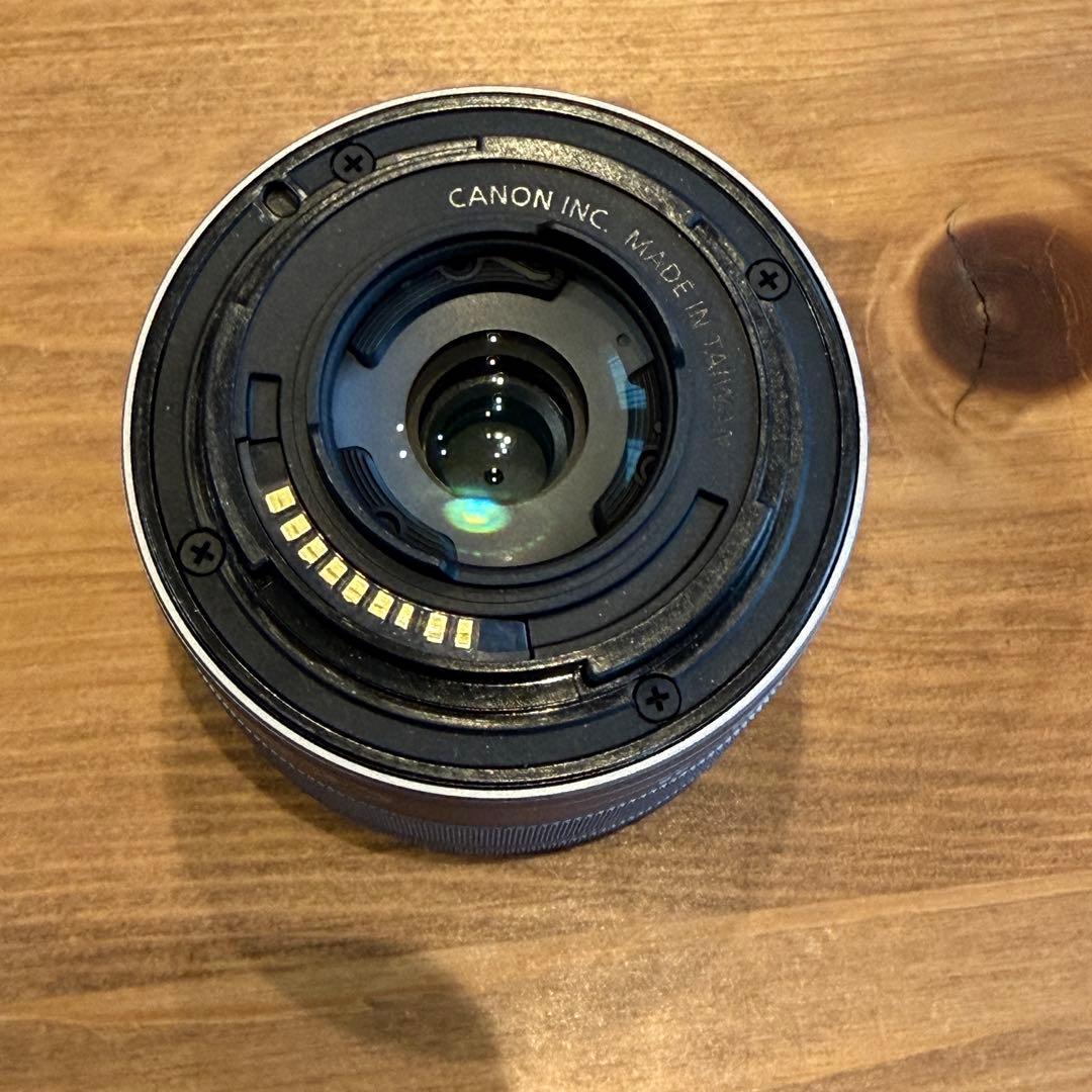 【美品】Canon キャノンEOS Kiss M2 ダブルズームキット　ホワイト