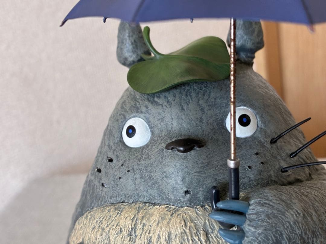 となりのトトロ　バス停シーンのフィギュア　コミニカ製ジブリフィギュア（中古品）