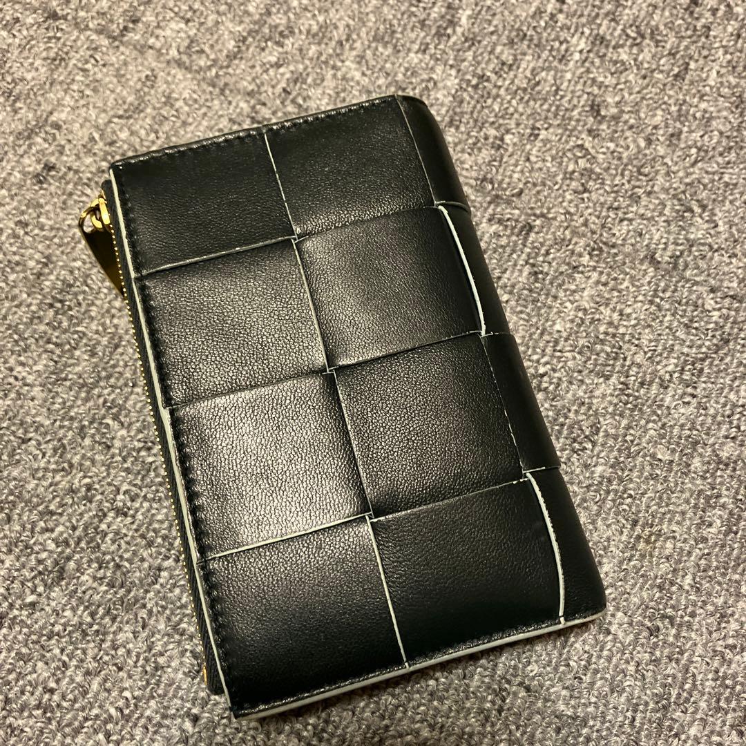 ボッテガヴェネタ　二つ折り財布　日本限定カラー