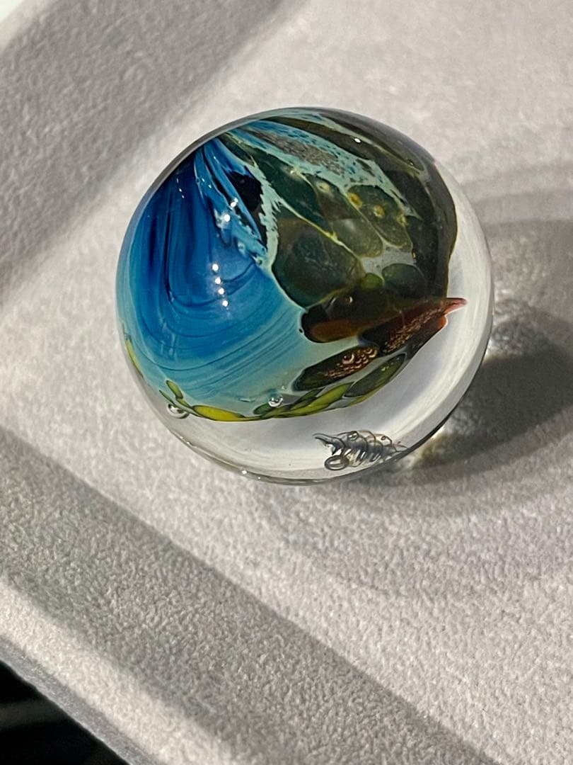 Josh Simpson アート 青と緑の惑星模様 ガラス玉 JS02 作家