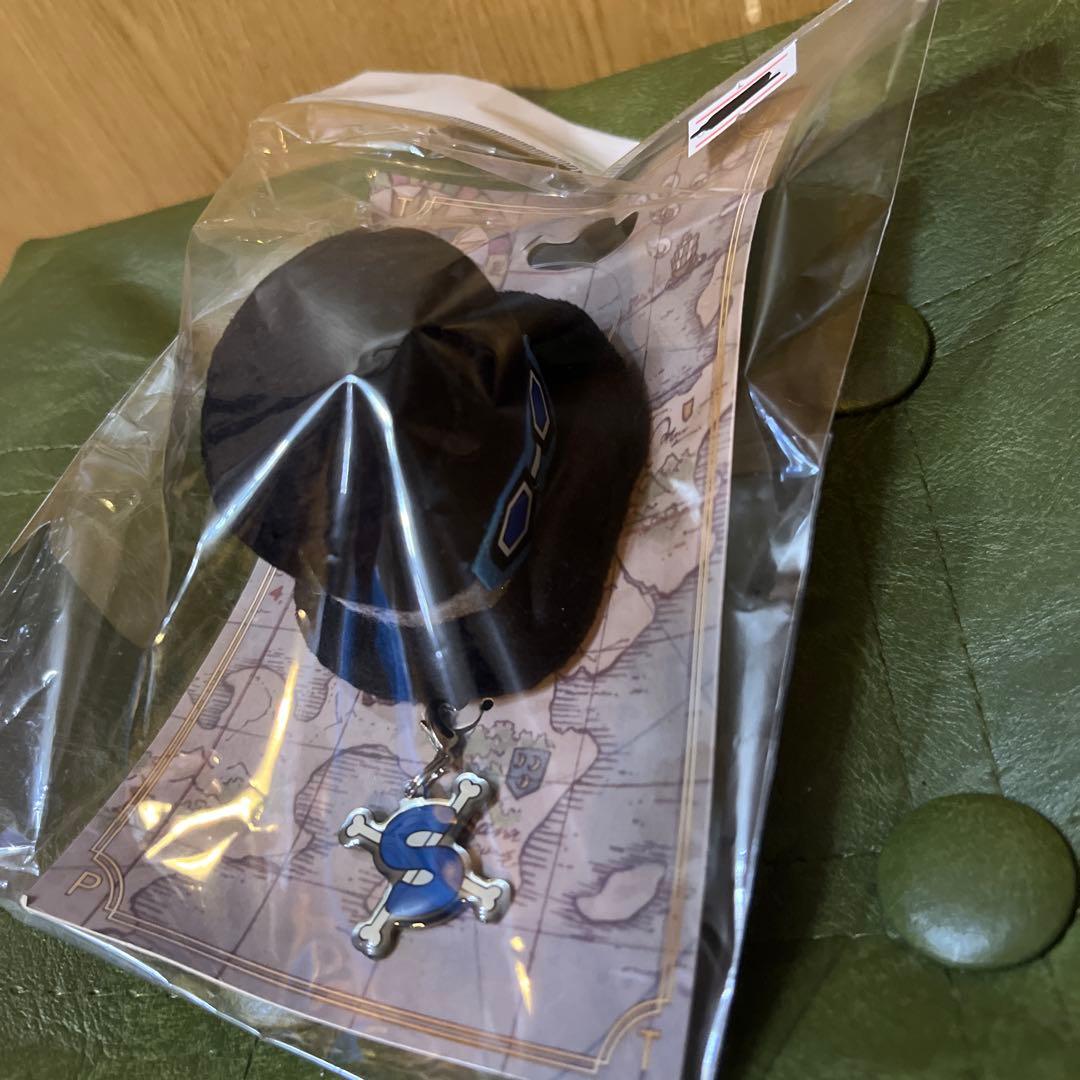 ワンピース　東京ワンピースタワー　帽子マスコットピン　ルフィ　エース　サボ