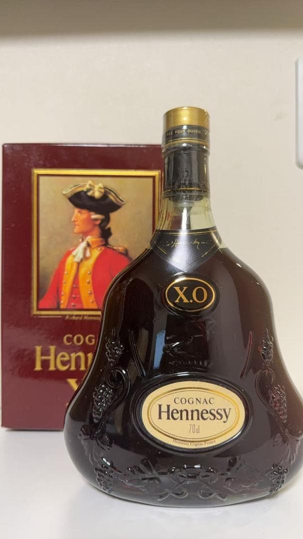 ヘネシー XO　金キャップ　グリーンボトル　ブランデー　コニャック　700ｍｌ
