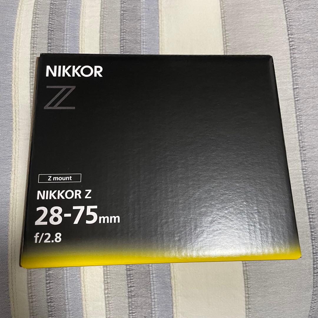 NIKKOR 28-75mm f/2.8 ズームレンズ