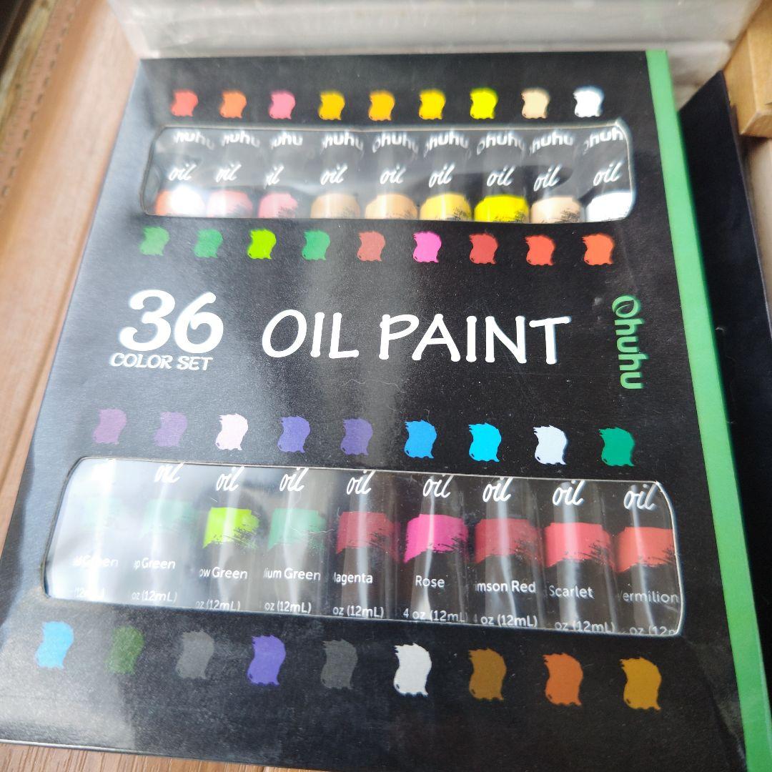 油絵具36色セットと木製イーゼルセット未使用
