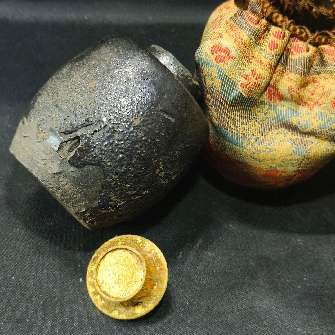 茶道具 肩衝茶入 古伊賀焼 黒釉自然素材蓋 西陣織仕覆 桐箱 江戸骨董古美術珍品