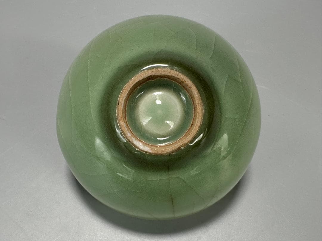 中国美術　龍泉窯　青磁茶杯　煎茶碗　貫入　盃　唐物