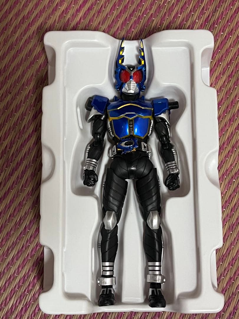 S.H.Figuarts カブト ガタック 真骨彫 仮面ライダー 10th