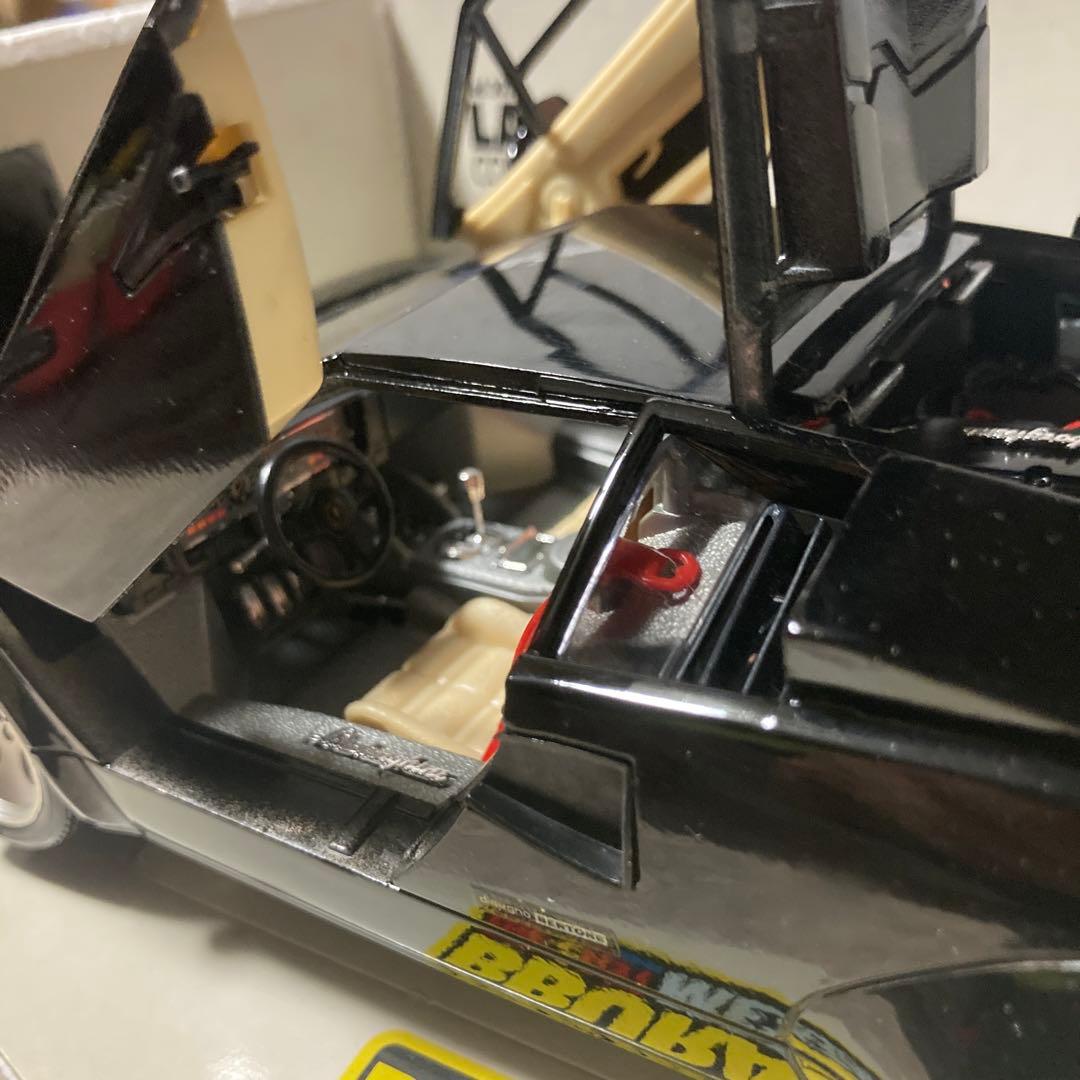Bburago Lamborghini Countach (1988)黒