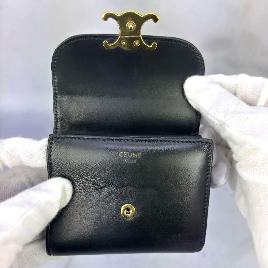 【極美品】 正規品✨ CELINE スモール フラップウォレット トリオンフ 黒