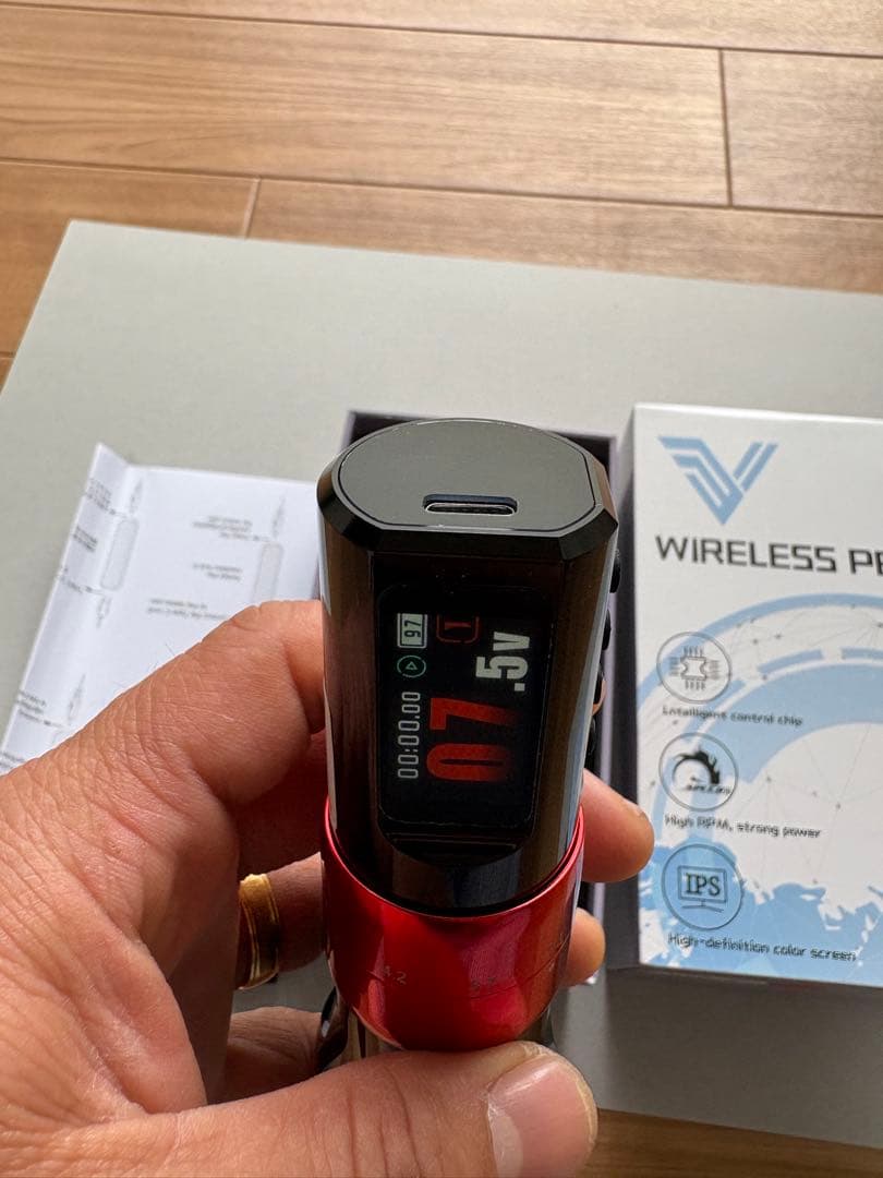 Bigwasp ワイヤレスプロフェッショナルタトゥーマシン