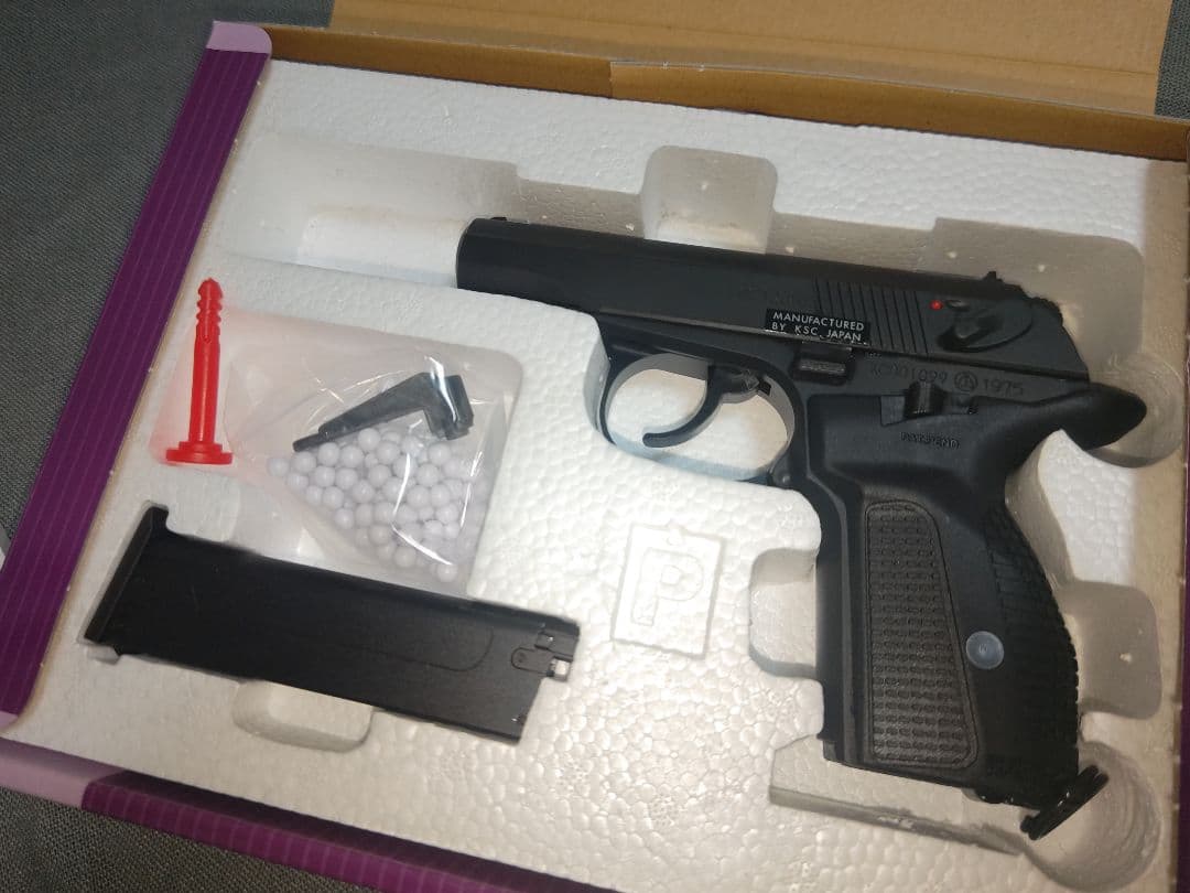 KSC ガスブローバック　マカロフPMG ブラック　限定品