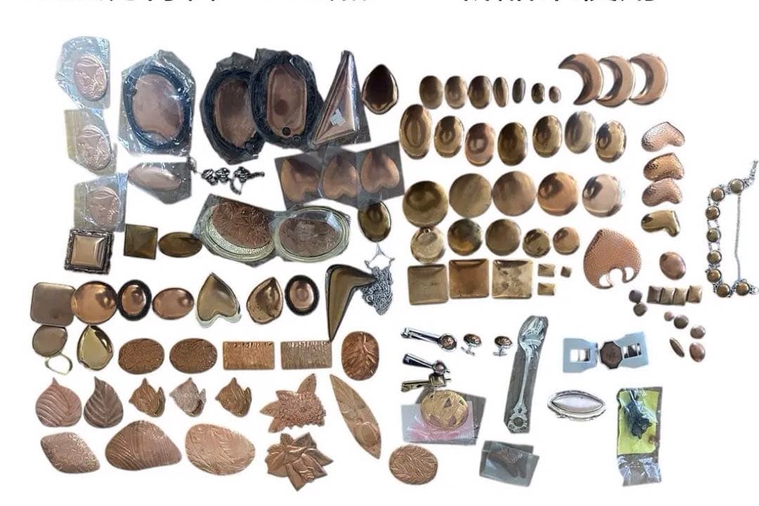 値下げ　七宝焼　新品材料118点焼いてあるもの32点　銀箔もあります　おまけ追加