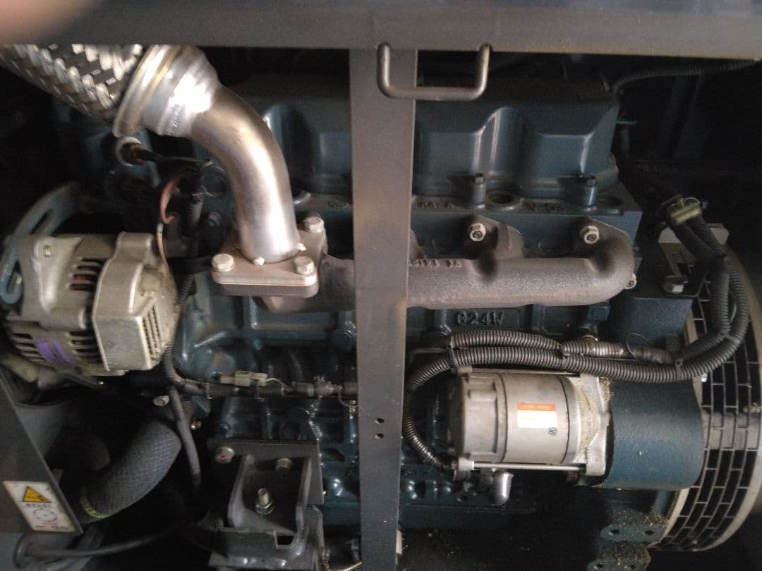 エアマン発電機 25kva　SDG25