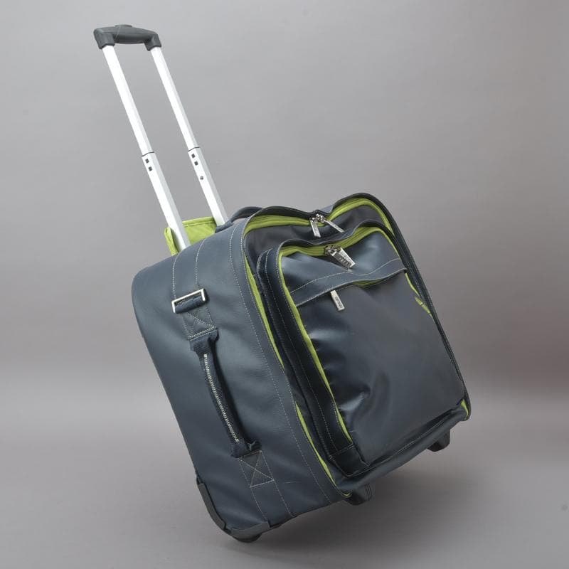 BREE◇ブリー キャリーバッグ スーツケース 機内持込可 PVC ネイビー