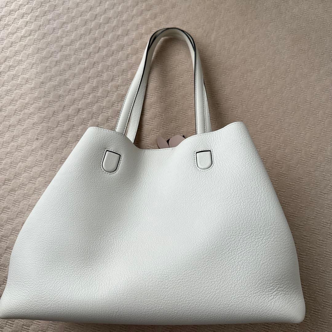 クリスチャンディオール