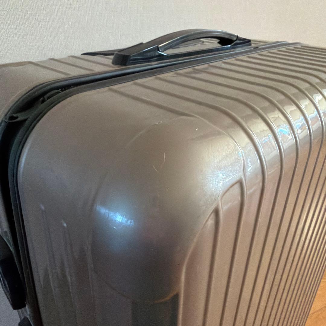 リモワ サルサ 104L 4輪 日本限定色サンドゴールド