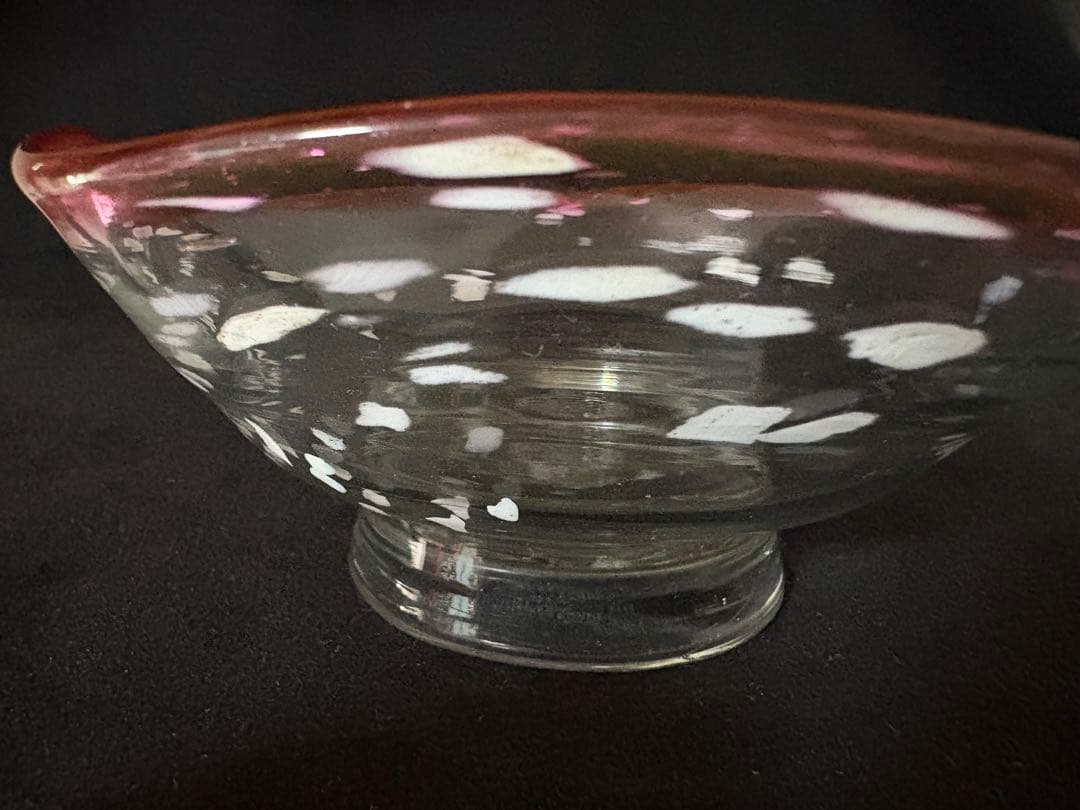 大正ガラス　和ガラス　ウランガラス 桃色縁　白雪模様