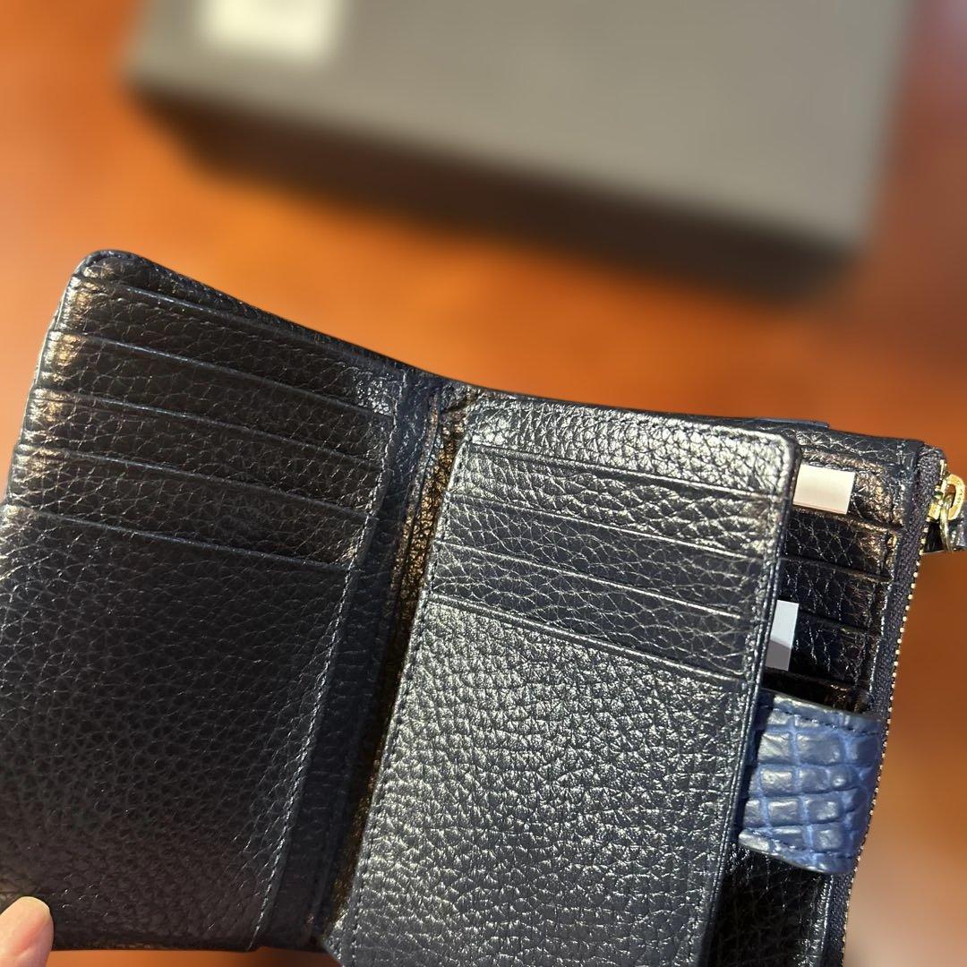 アルムコ、マットクロコダイル多機能2つ折り財布、ネイビー、未使用。