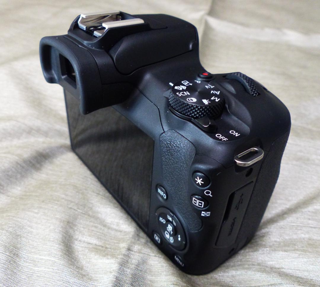 【美品】Canon EOS R100 RF-S 18-45mmキット お買い得品