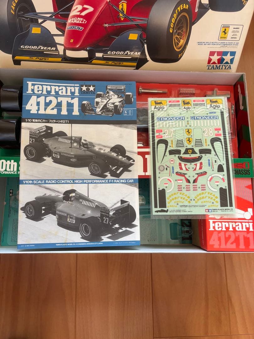 タミヤFERRARI 412T1 1/10電動RCフォーミュラー1レーシングカー