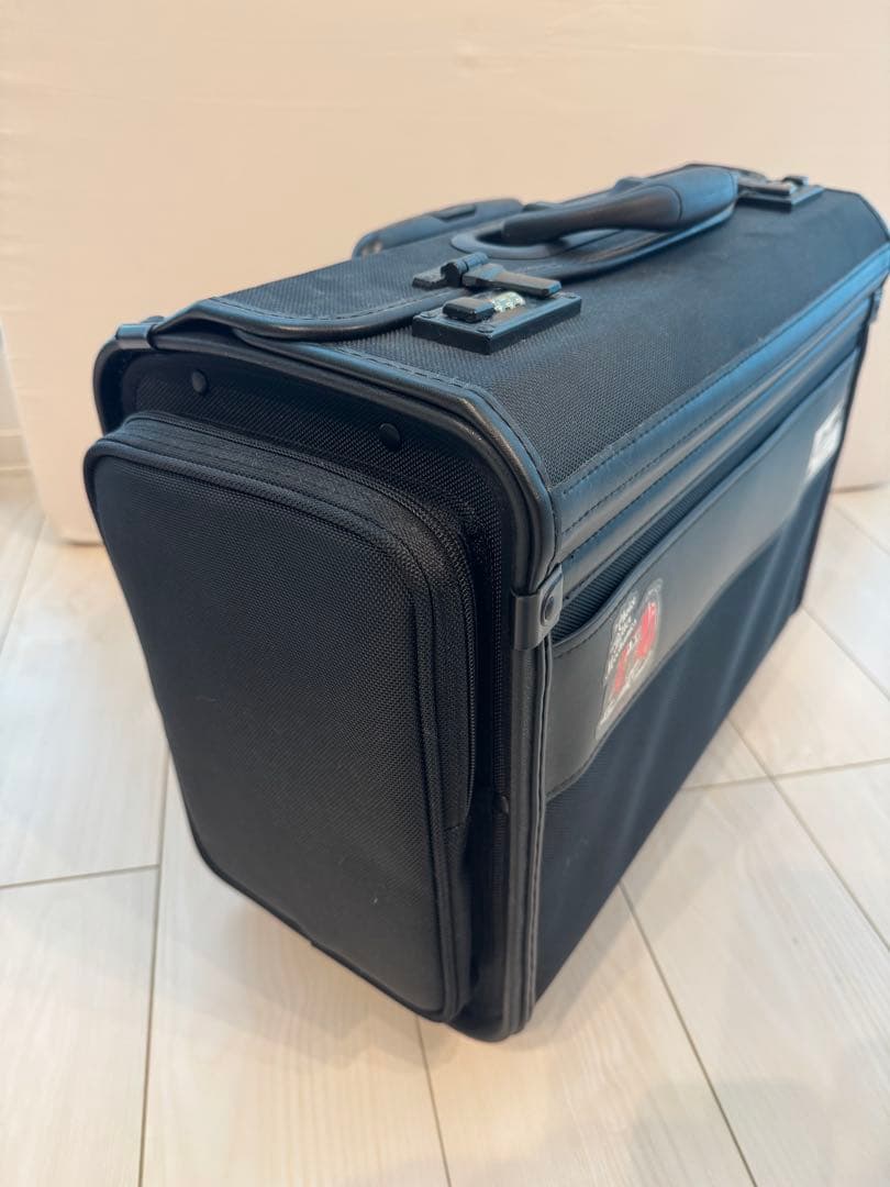 ANA パイロット　石井鞄社製　フライトバック