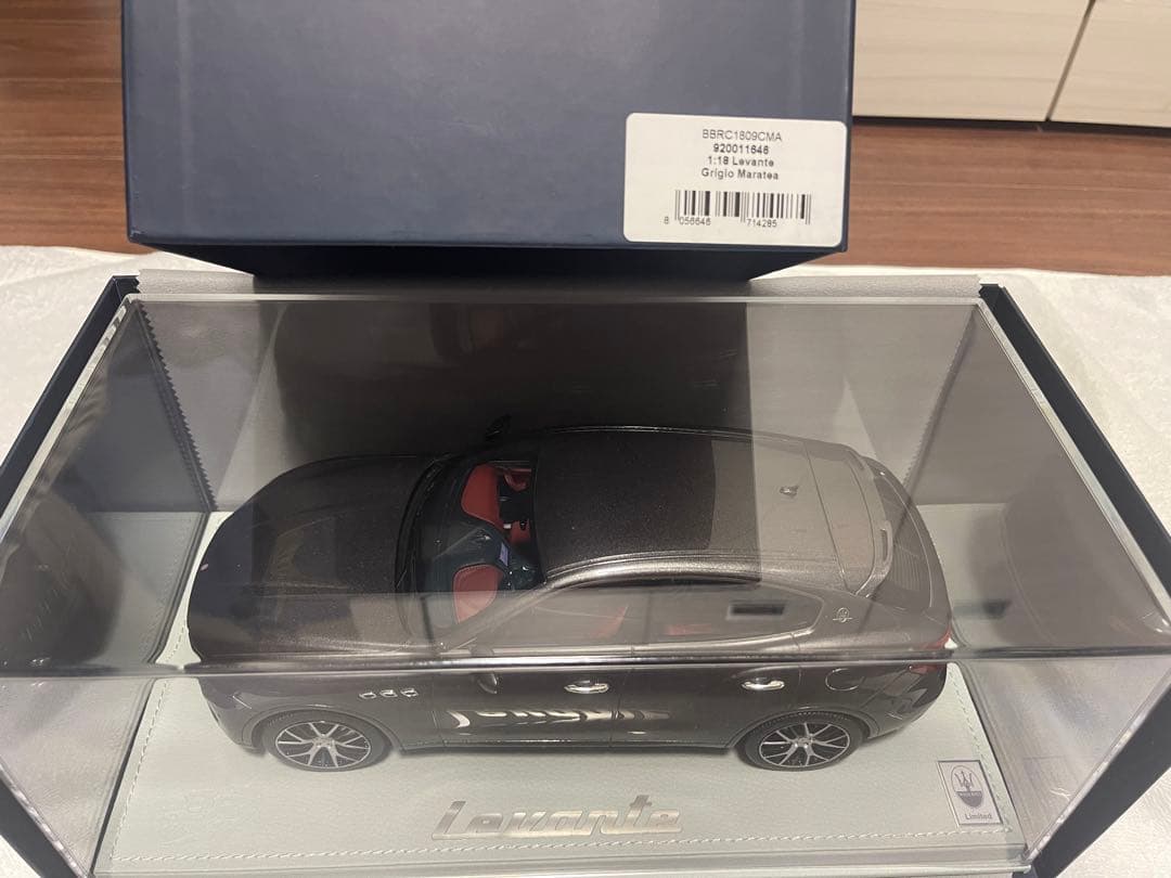 Maserati マセラティ レヴァンテ 1／18 フィギュア