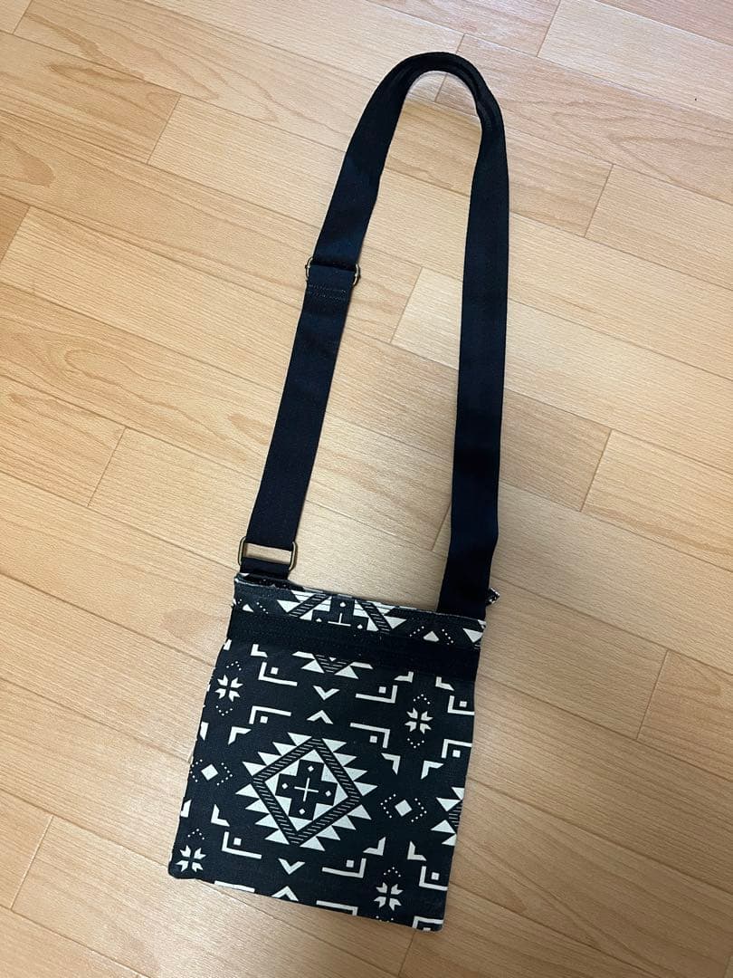 DAKINEダカイントラベルキャリー100 L バッグポーチ他一式 旅行に