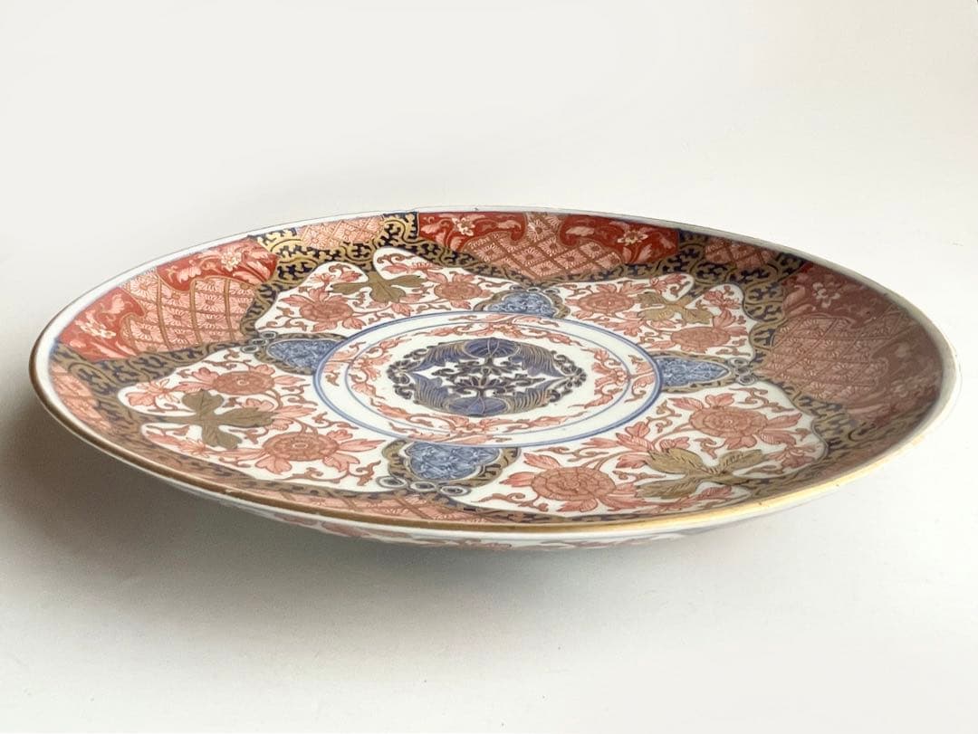 骨董　アンティーク　古伊万里　金襴手　金彩　色絵　花唐草文様　大皿　飾皿　箱なし
