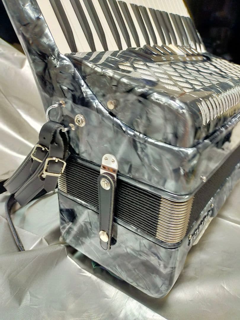 トンボアコーディオン　 Grandaile GT-96（37鍵・96ベース）