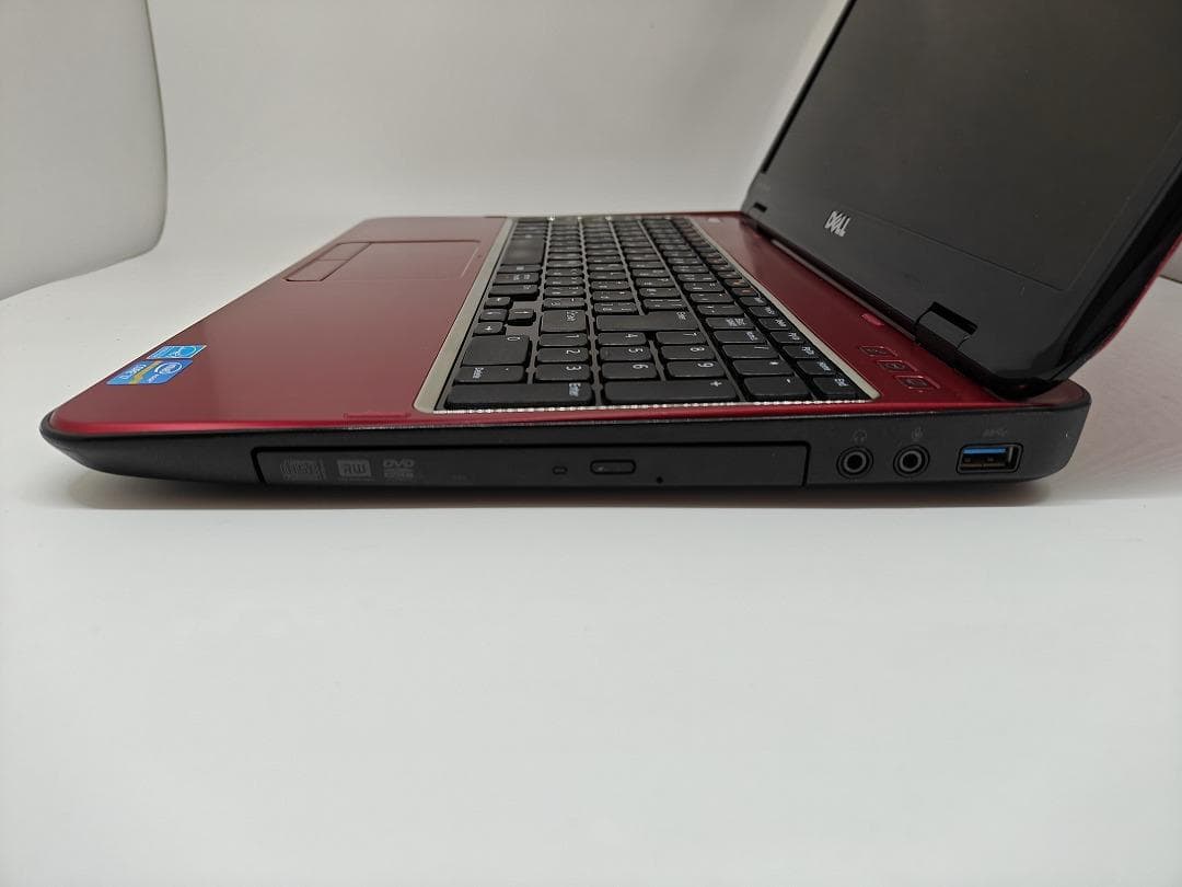 【DELL】爆速 Corei7/SSD256GB ノートパソコン 8GB C10
