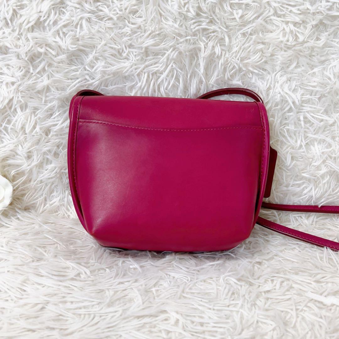 百貨店限定✨希少色 美品 コーチ ショルダーバッグ バイオレットピンク 逆台形型