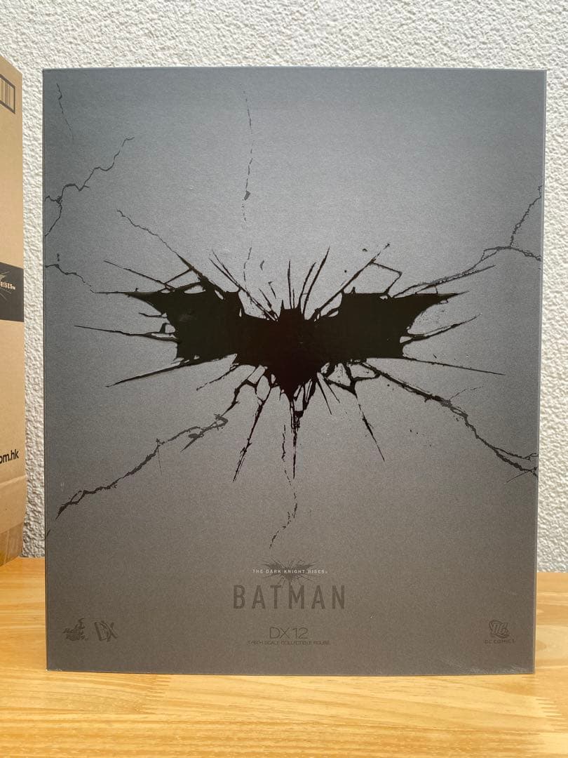 ホット・トイズ 1/6スケール バットマン ダークナイト ライジング