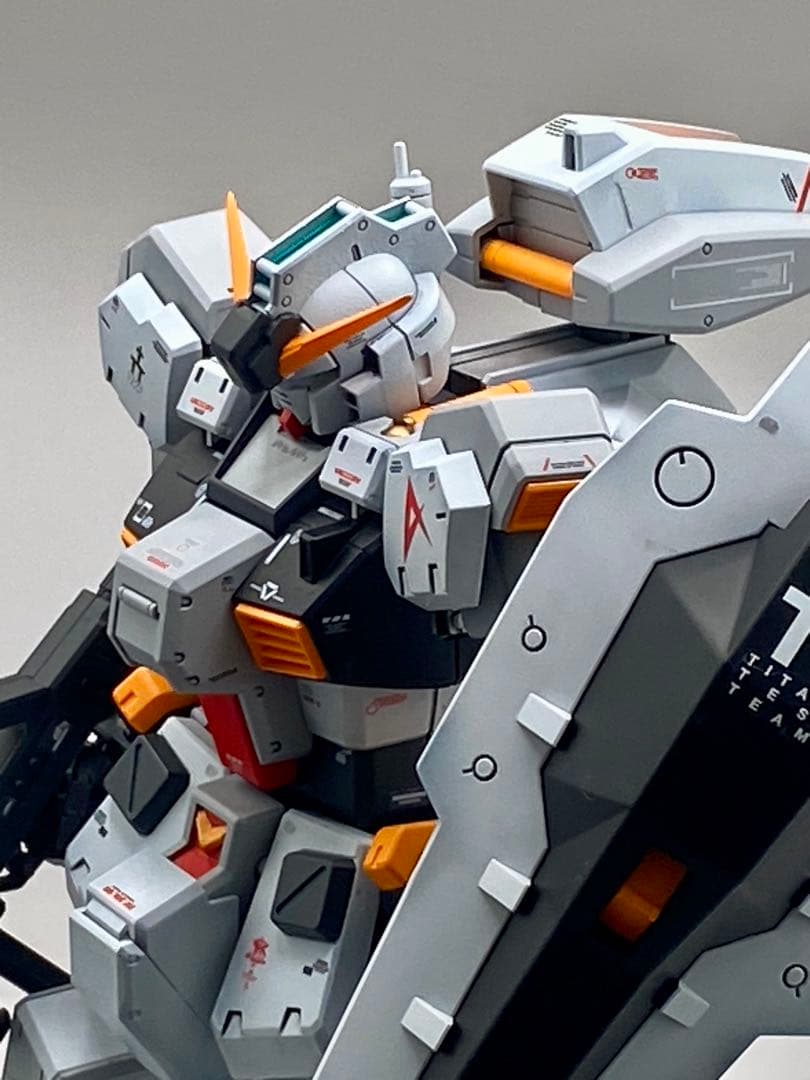 ガンプラ MG ガンダムヘイズル改　ガンプラ完成品　AOZ ゼータガンダム