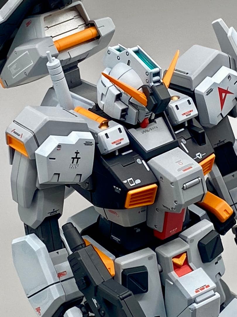 ガンプラ MG ガンダムヘイズル改　ガンプラ完成品　AOZ ゼータガンダム