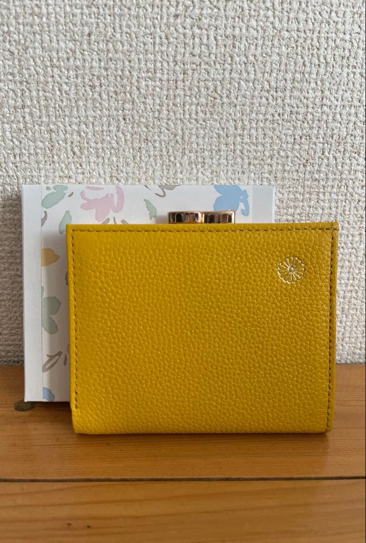 皇居限定　がま口二つ折り財布 牛革　イエロー