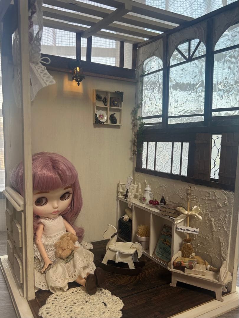木製ドールハウス.背景ボード.ミニチュアハウス.ハンドメイド.家具小物類セット