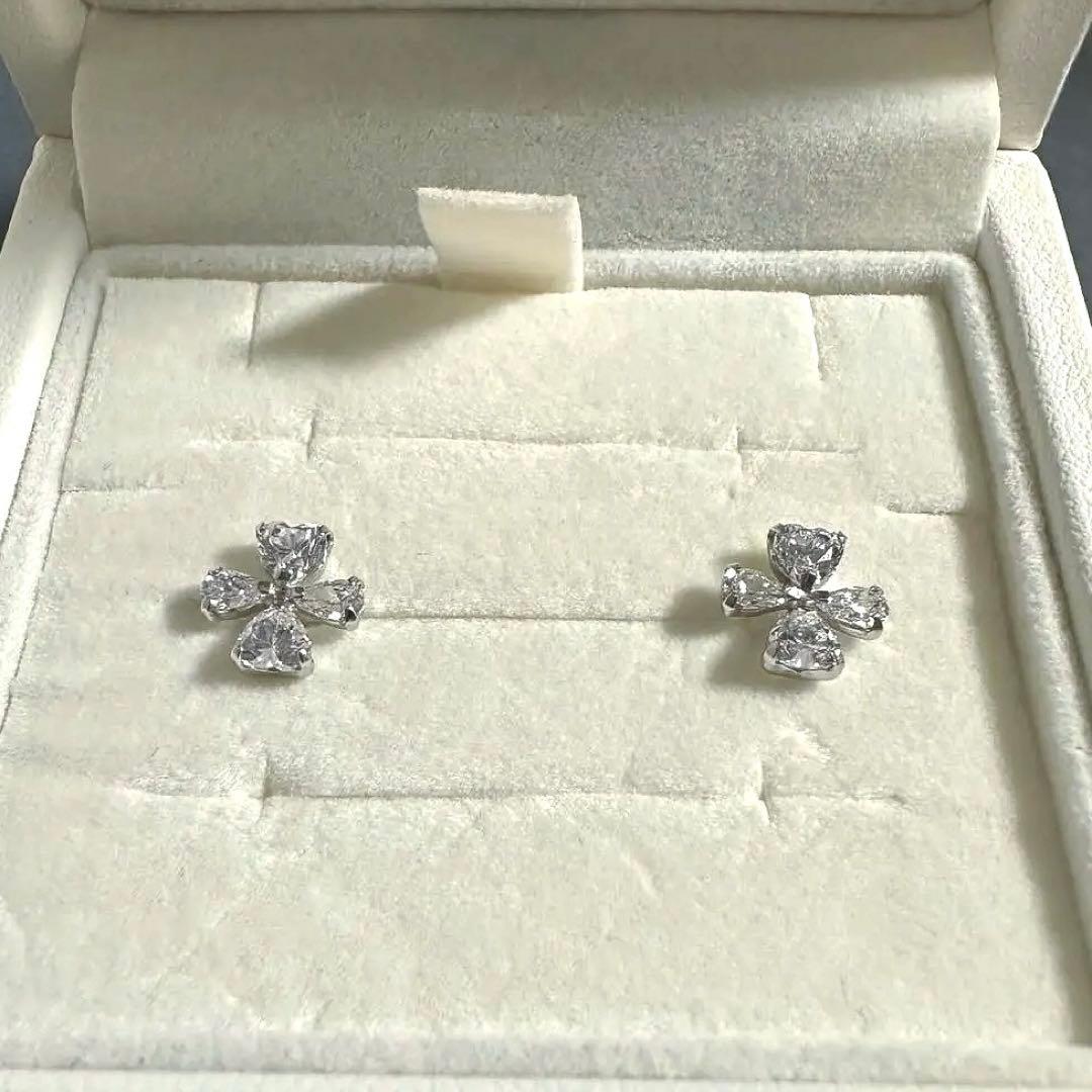 4°C 花モチーフ ホワイトゴールドピアス K10 箱付き