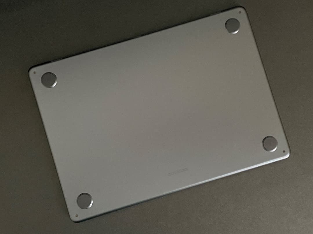 【美品】MacBook Air （M2, 2022）13.6㌅ 512GB 綺麗