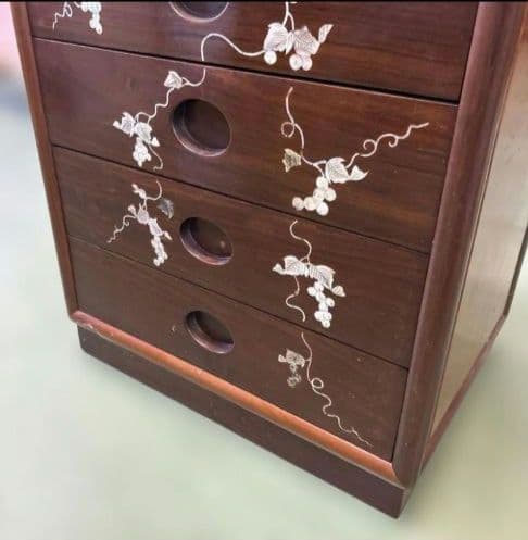 螺鈿家具 螺鈿細工 唐木 花梨 引き出し 6段 チェスト 無垢材　ラデン細工